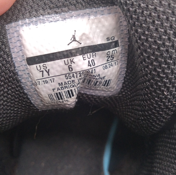 Jordan 1 mids - Picture 4 of 7